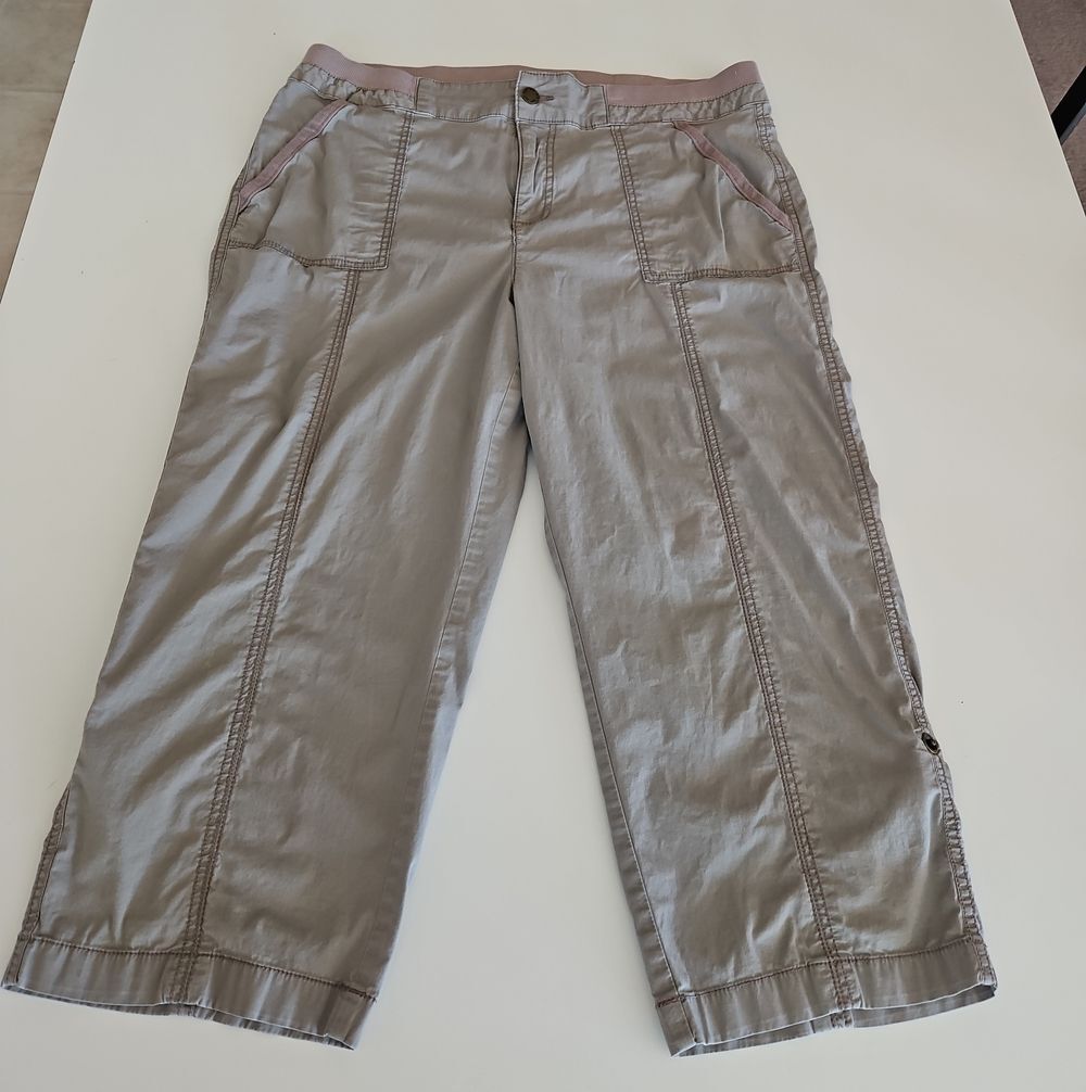 dip Beige Crop Cargo Pants with Pocket Details